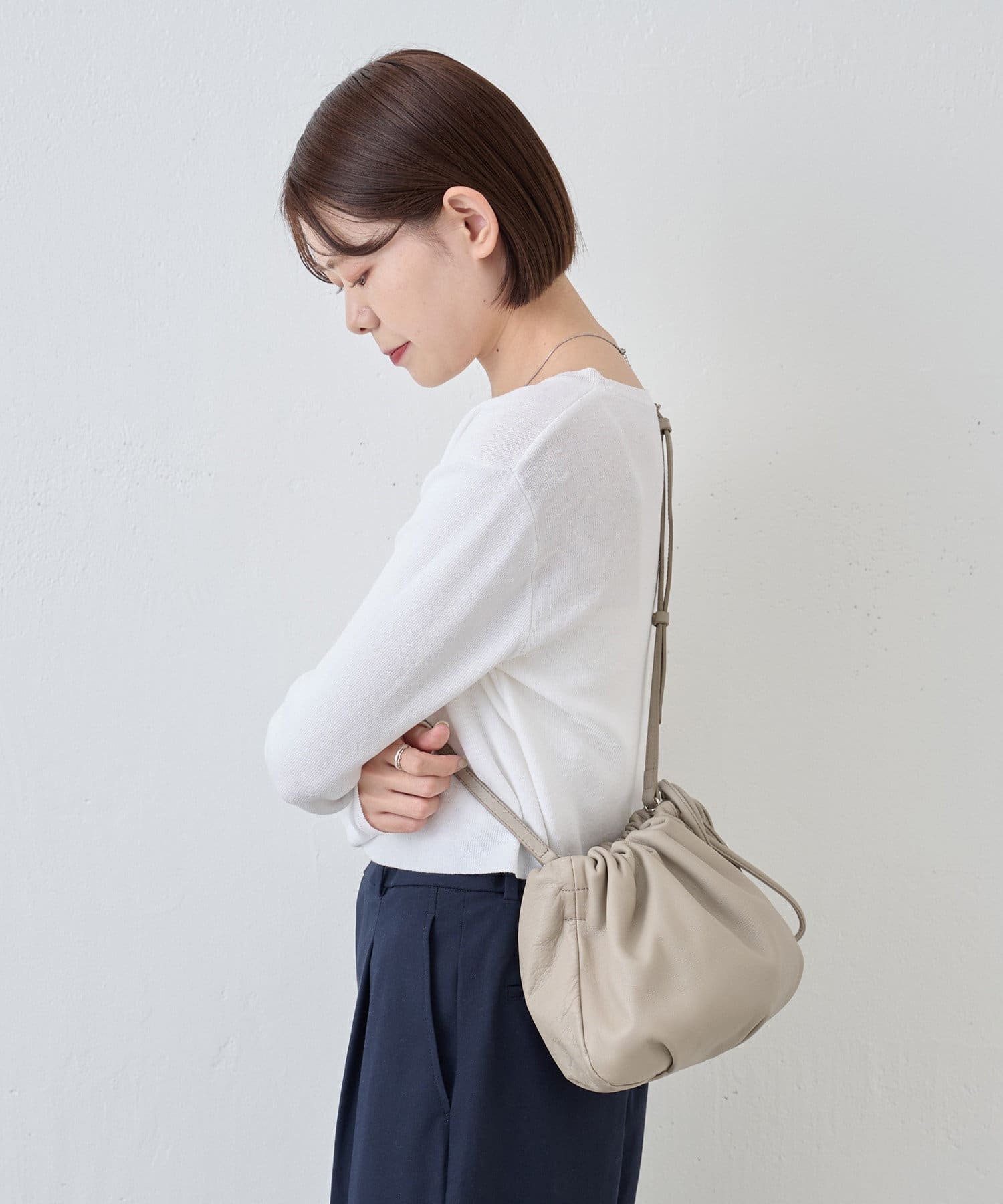 Russet [chi project] 4-way drawstring shoulder bag GrayBeige